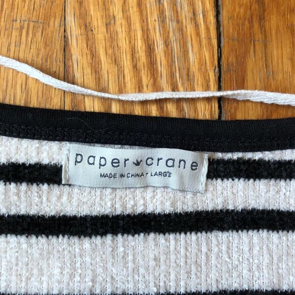 Paper Crane NWOT Black White Striped Pullover Sweater Size L - Picture 5 of 7